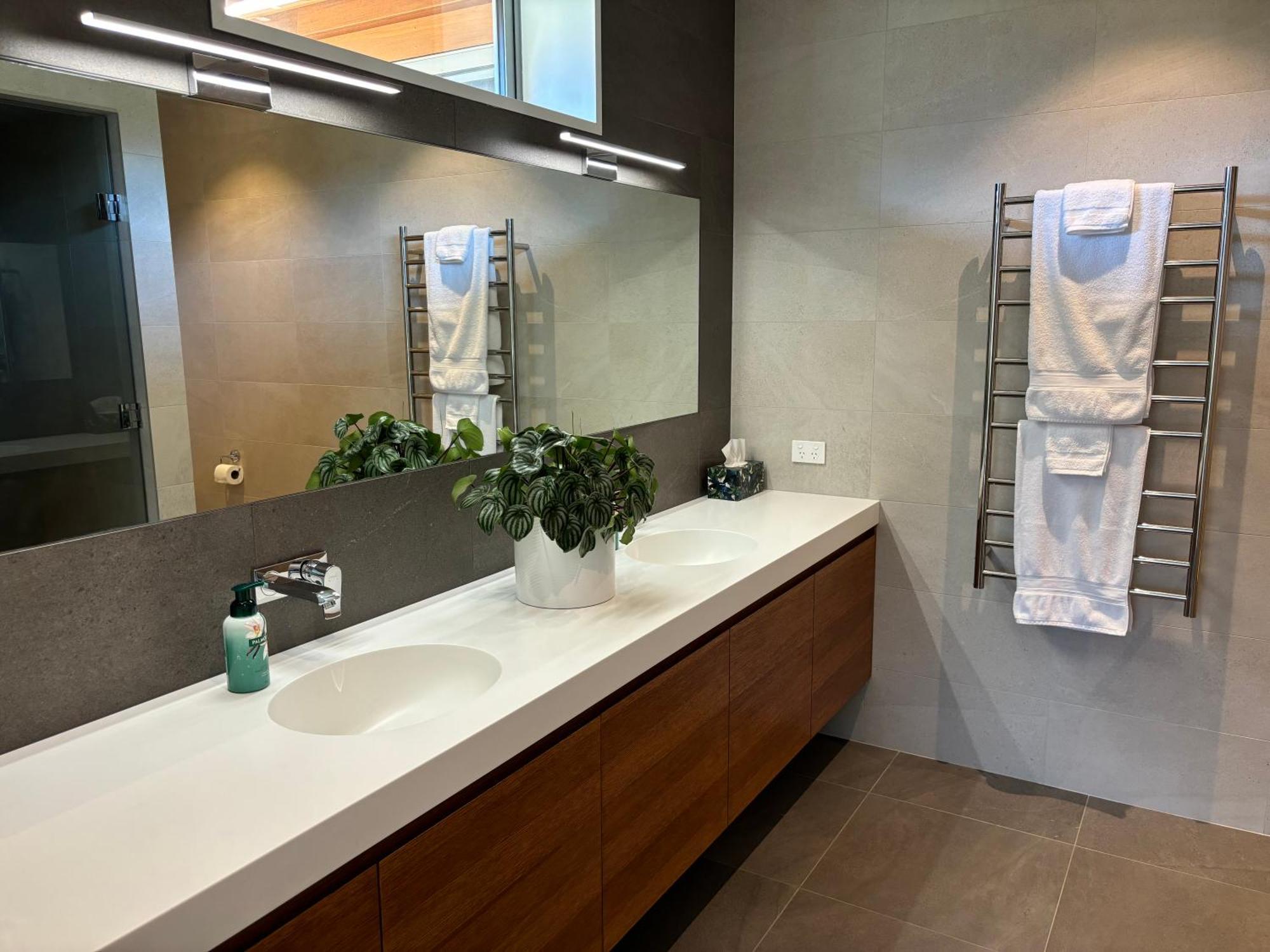 Tucker Beach Private Exclusive Retreat كوينستاون الغرفة الصورة